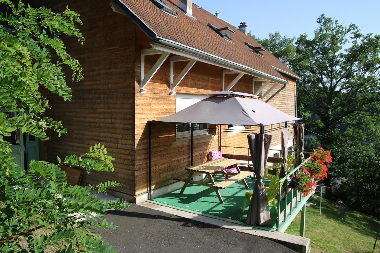 Bed and Breakfast Le Grand Val Lavastrie Екстер'єр фото