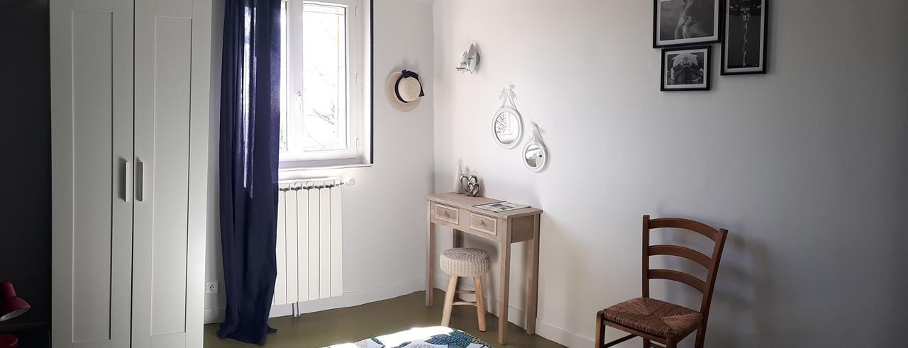Bed and Breakfast Le Grand Val Lavastrie Екстер'єр фото