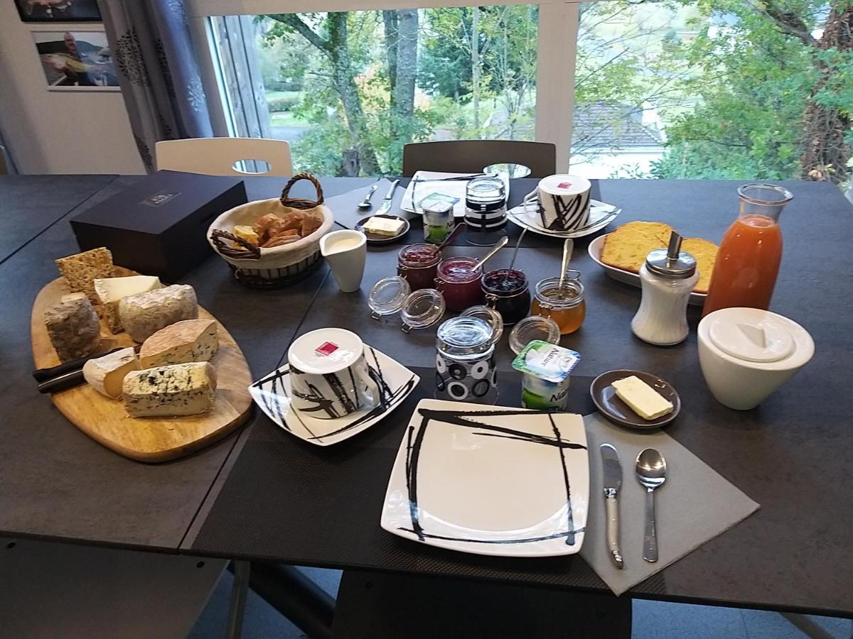 Bed and Breakfast Le Grand Val Lavastrie Екстер'єр фото