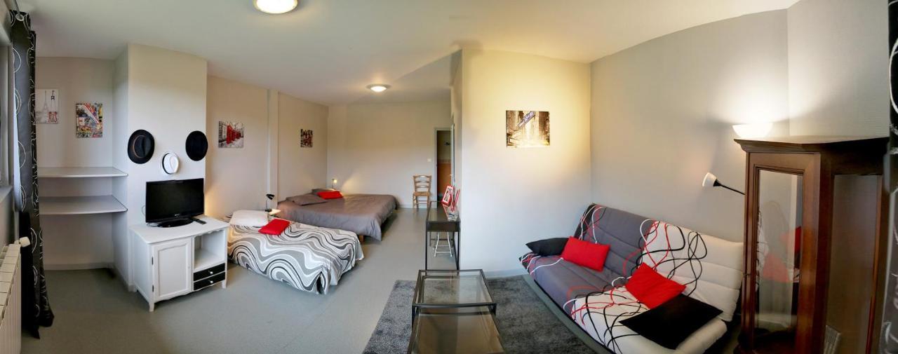 Bed and Breakfast Le Grand Val Lavastrie Екстер'єр фото
